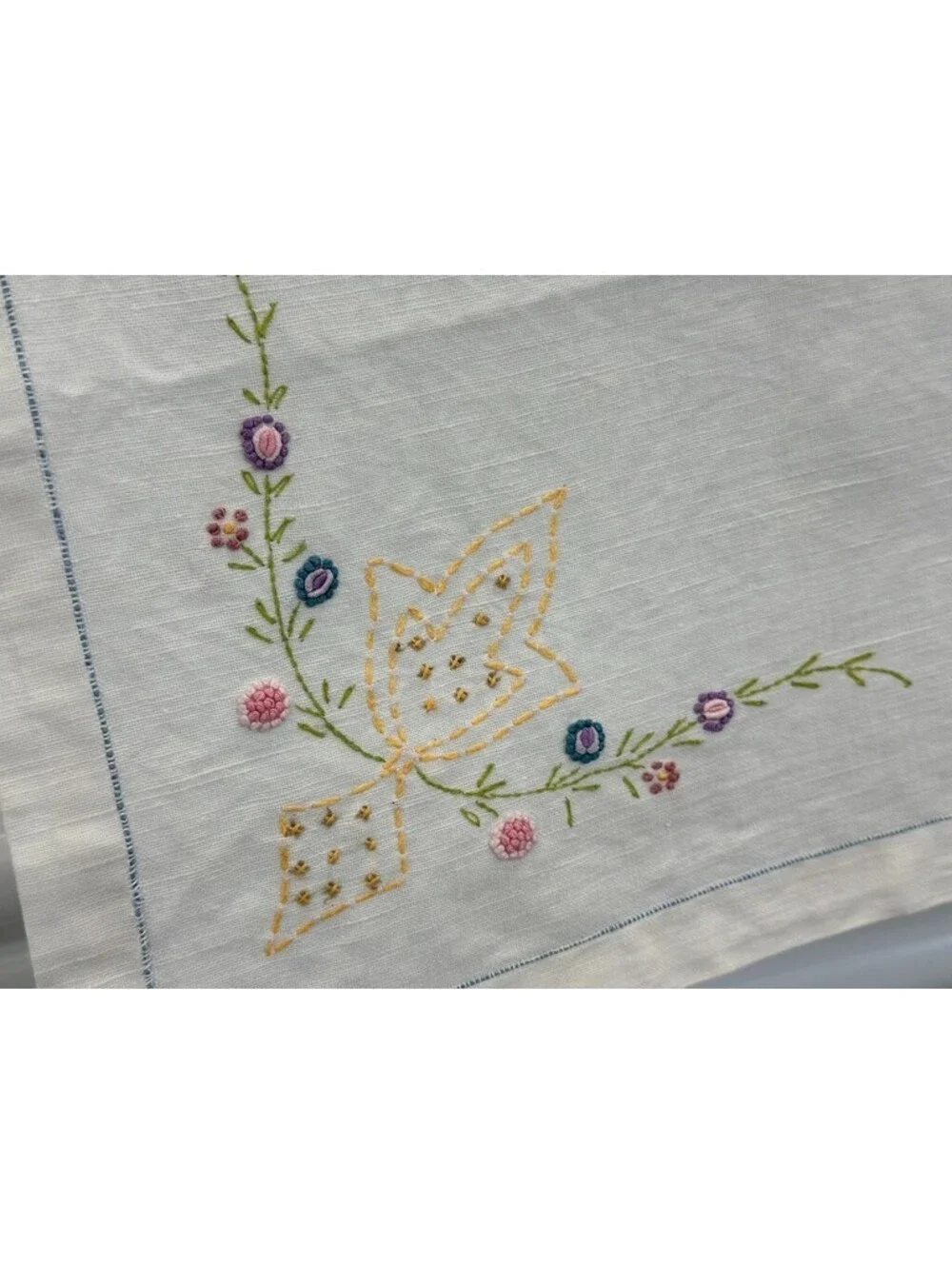 Hand Embroidered Flowers Floral Card Table Tablecloth Topper 29